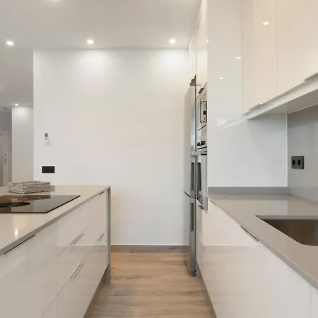Avenida Maritima Apartment